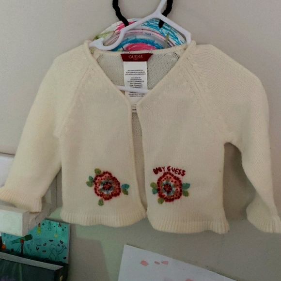 Vintage Baby Guess Girl's Embroidered Cardigan 6/9 Months - Picture 2 of 7